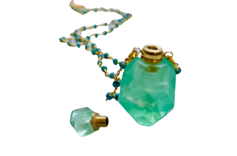 Green Fluorite Carved Perfume Bottle Essential Oil Necklace